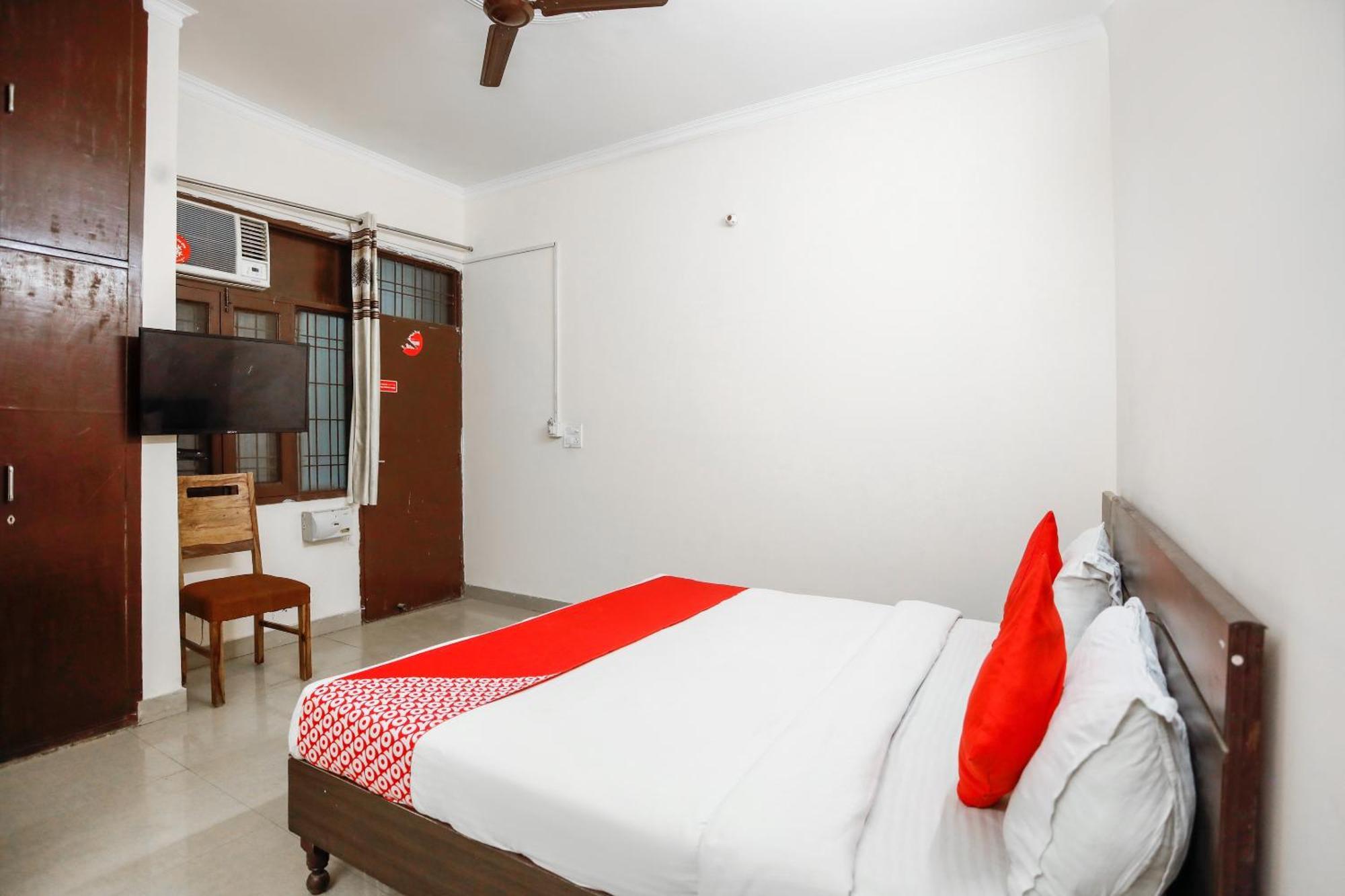 Hotel O Av Residency Near Botanic Garden Of Indian Republic Ноида Екстериор снимка