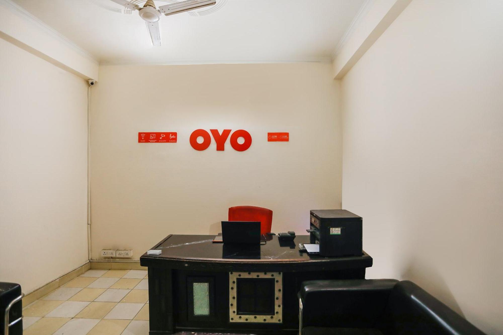 Hotel O Av Residency Near Botanic Garden Of Indian Republic Ноида Екстериор снимка